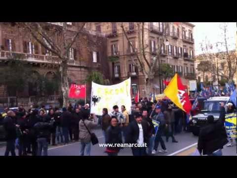 Palermo - 25/01/2012 - studenti si uniscono ai Forconi