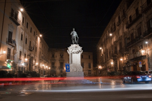 Nuova Illuminazione per la statua di Carlo V a piazza Bologni