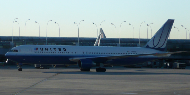 United 767-300
