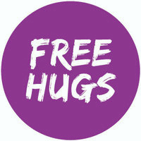 Free hugs a piazza Verdi