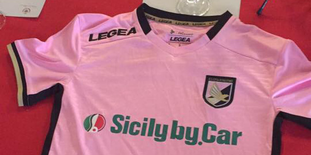 Presentata la nuova maglia del Palermo, main sponsor Sicily by Car
